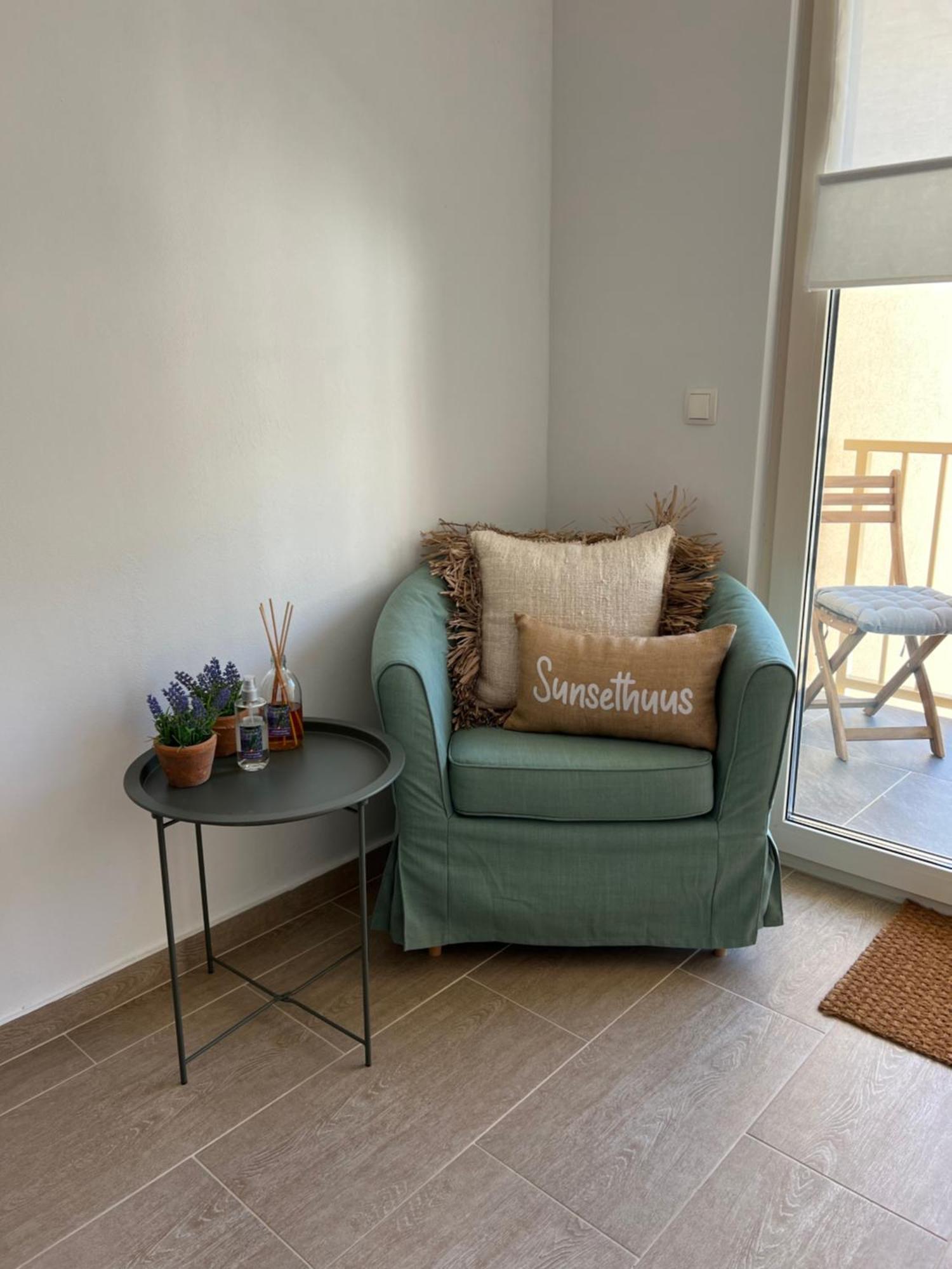 Apartamento Sunset Huus Starigrad Paklenica Exterior foto